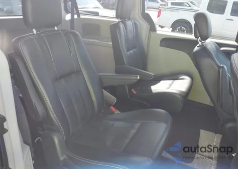 2016 Chrysler Town & Country Touring из США, поврежденный, VIN 2C4RC1BG2GR141425